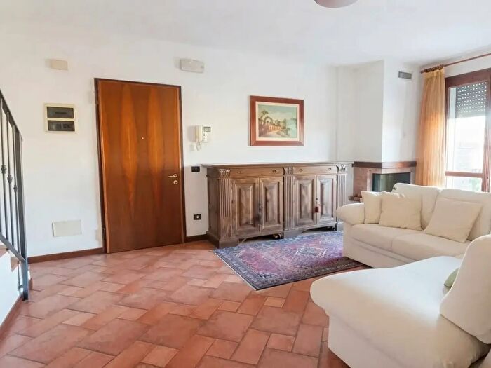 Appartamento quadrilocale in vendita in Viale dello Sport, Masera' Di Padova