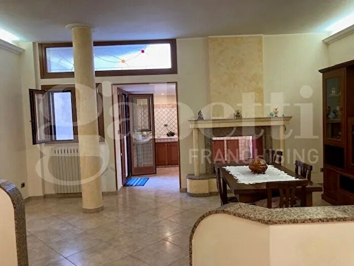 Appartamento trilocale in vendita in Via Isonzo, Mesagne