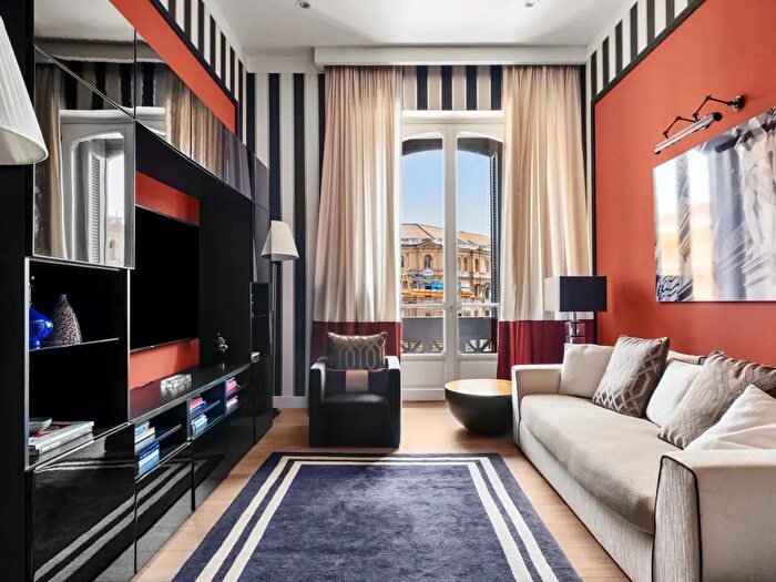 Appartamento bilocale in affitto in Piazza Nicola Amore, Napoli