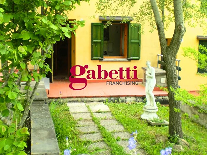 Casa trilocale in vendita in Casteldelci