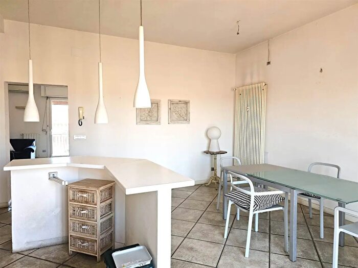 Appartamento con 5 locali in vendita in Rosignano Marittimo