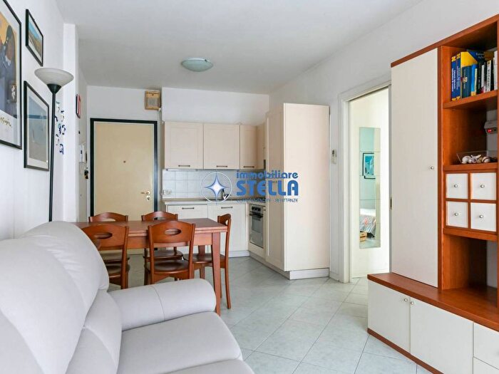 Appartamento trilocale in affitto in Via Enotria, Lido Est, Jesolo