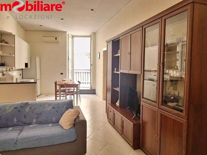 Appartamento bilocale in vendita in Via Francesco Girardi, Napoli