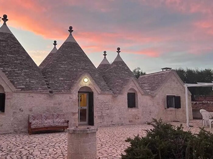 Appartamento con 5 locali in vendita in Contrada Zingarello, Monopoli