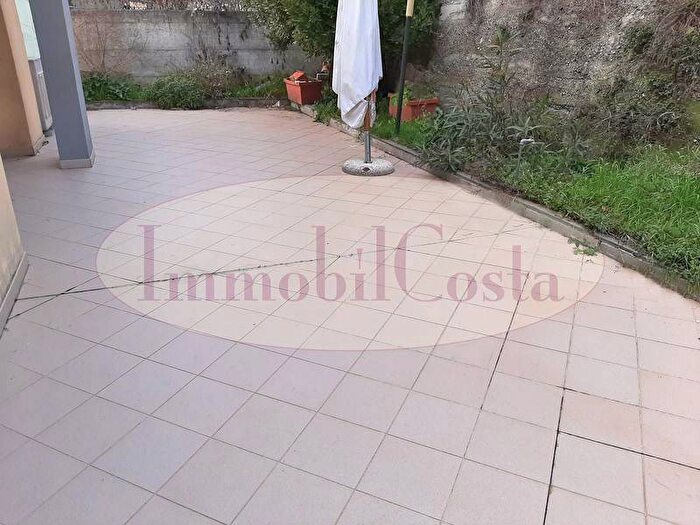 Appartamento quadrilocale in affitto in Via Montanaro Disma, Centro, Carasco