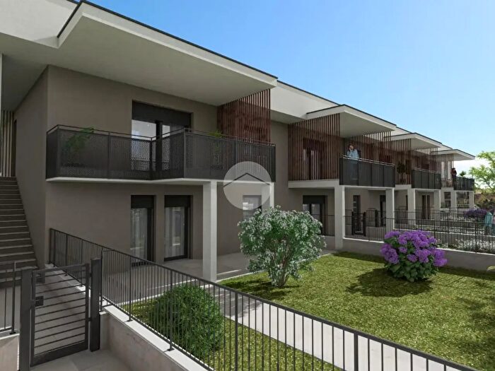 Appartamento quadrilocale in vendita in Via Prese, Pescantina