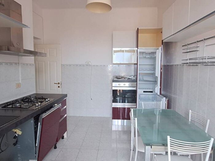 Appartamento con 6 locali in affitto in Albaro, Genova