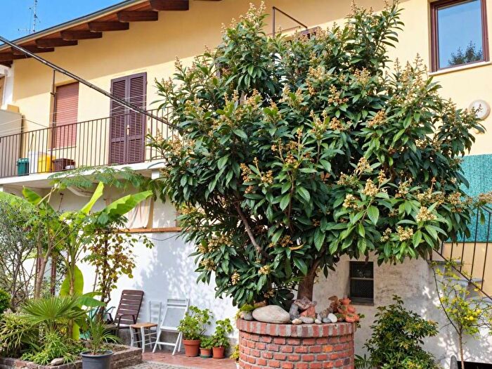 Appartamento bilocale in affitto in COLOMBARONE, Vignale, Novara