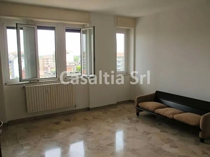 Appartamento con 5 locali in affitto in Via Alessandro Astesani, Milano