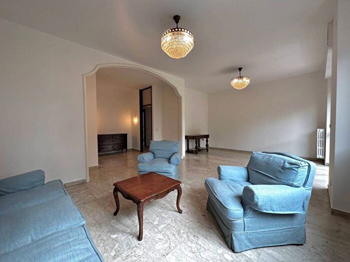 Appartamento con 5 locali in affitto in Via dei Benedettini, Bande Nere, Milano
