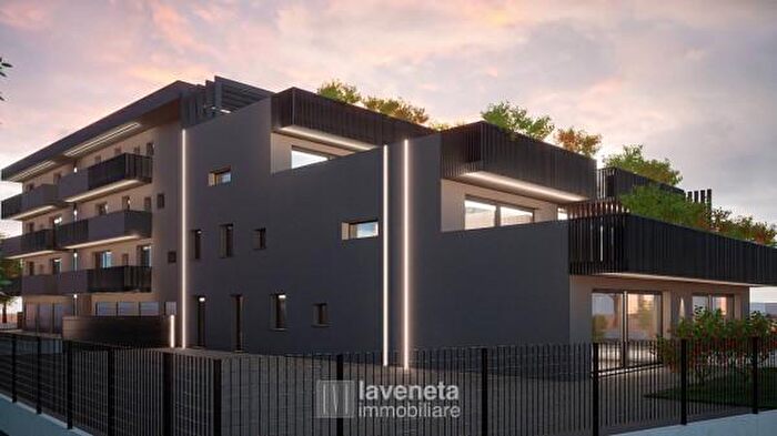 Appartamento quadrilocale in vendita in Via Centenario, San Dona Di Piave