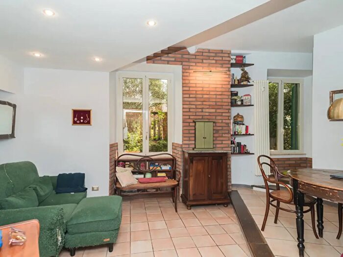 Appartamento trilocale in vendita in Piazza Carnaro, Roma