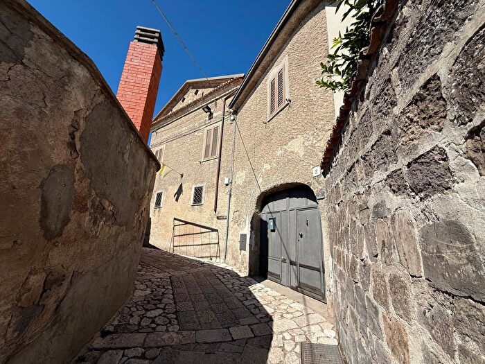 Appartamento con 5 locali in vendita in Via San Biagio, Caserta