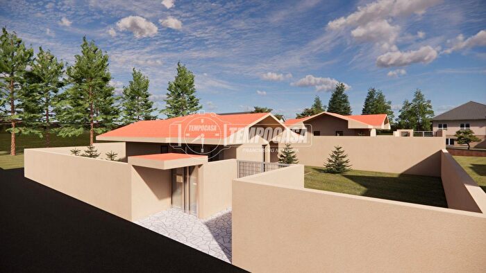 Casa quadrilocale in vendita in Via Caronda, Pedara