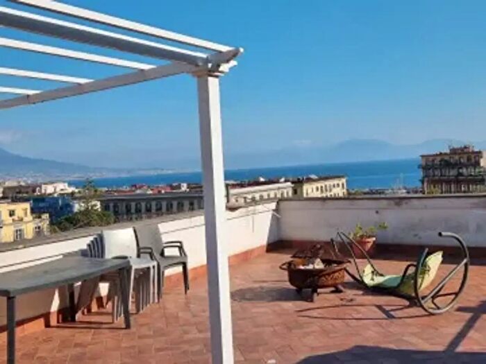 Appartamento quadrilocale in affitto in Rampe Sant'Antonio a Posillipo, Napoli