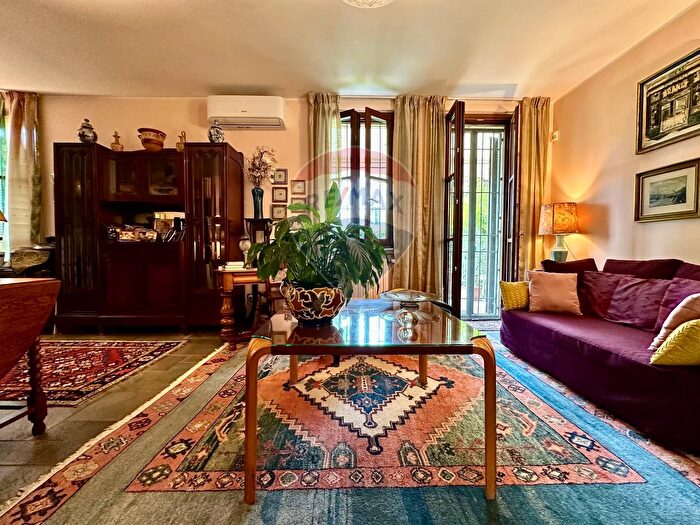 Appartamento trilocale in vendita in Via Trento, Peschiera Borromeo