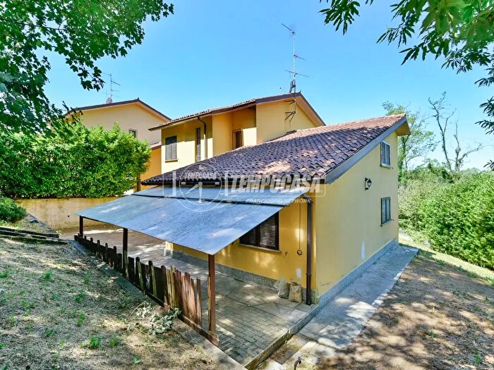 Casa con 6 locali in vendita in Via Gardanesi, Lipomo