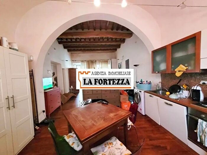 Appartamento trilocale in vendita in Pisa