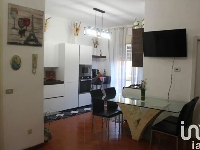 Appartamento con 5 locali in vendita in Via Napoli, Colli al Metauro
