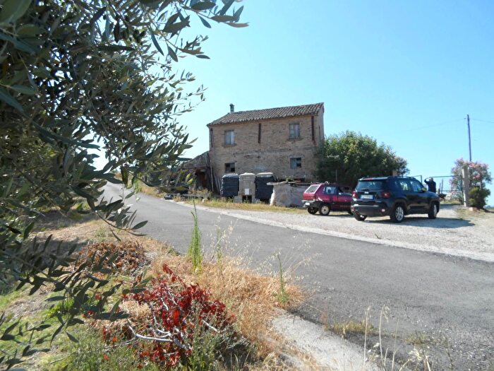 Casa con 5 locali in vendita in Contrada Collelungo, Monsampolo Del Tronto