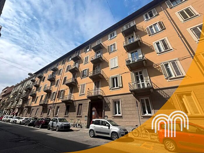Appartamento trilocale in vendita in Via Frejus, Torino