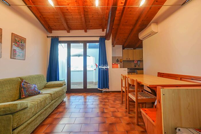 Appartamento bilocale in vendita in Via Marconi, Manerba Del Garda