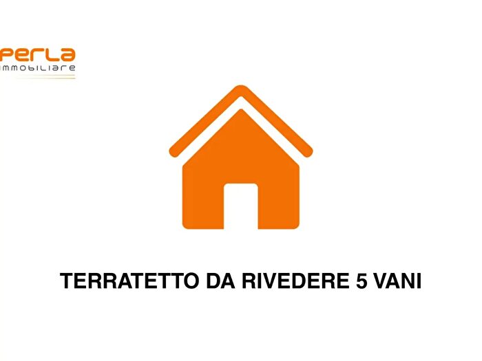 Casa con 5 locali in vendita in Cascina