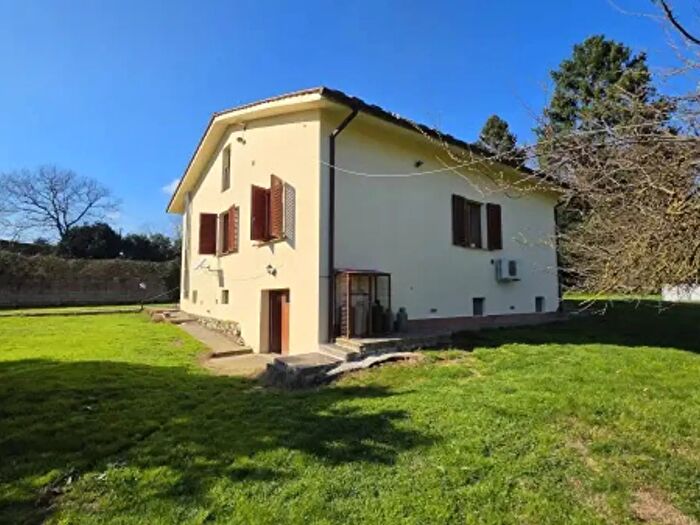 Casa con 6 locali in vendita in Via Chiesa, Marliana