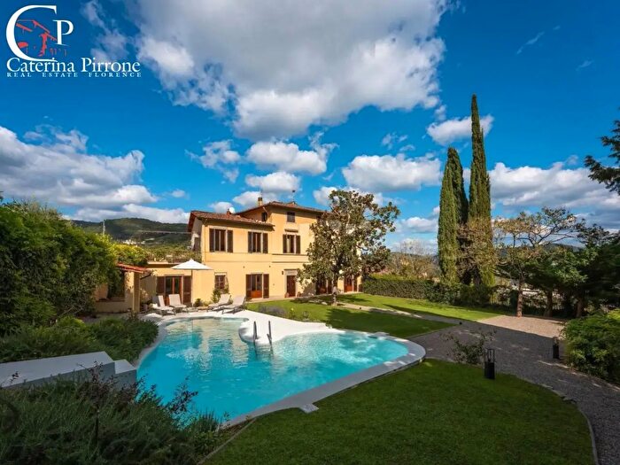 Casa con 8 locali in vendita in Via della Rosa, Fiesole