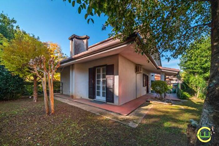 Casa quadrilocale in vendita in Cormons