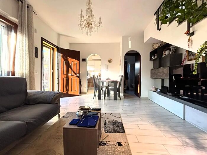 Appartamento trilocale in vendita in Traversa Viale Adriatico, Anzio