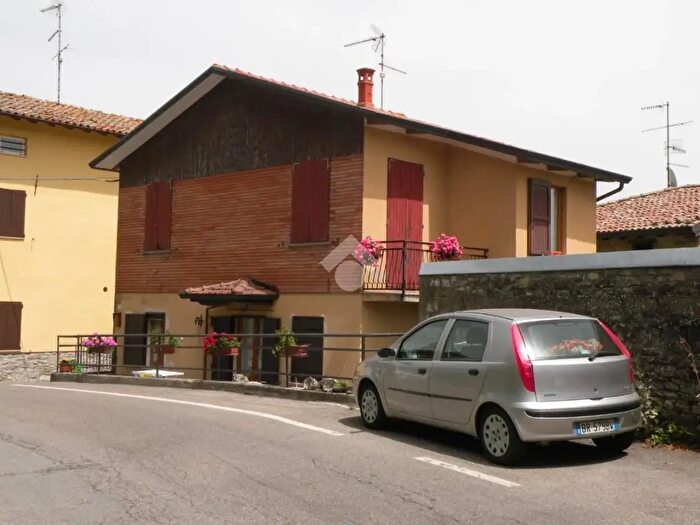 Casa trilocale in vendita in Via Sp, Neviano Degli Arduini