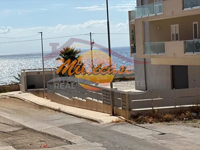 Appartamento bilocale in vendita in Viale Tunisi, Siracusa