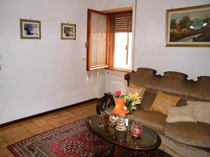 Appartamento con 5 locali in vendita in Via Abruzzi, Alatri