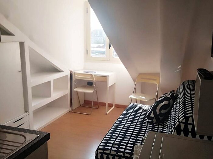 Appartamento monolocale in affitto in Via Nizza, San Salvario Dante, Torino