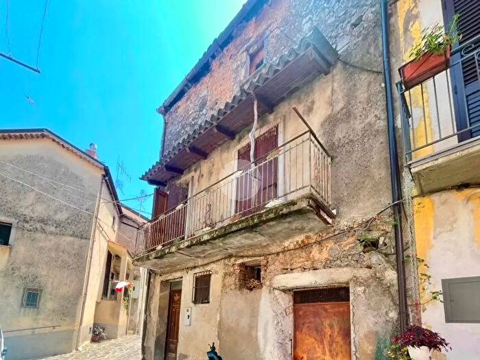Appartamento trilocale in vendita in Salita Castelluccio, San Giovanni A Piro