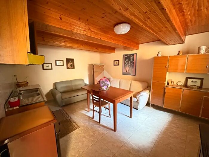 Casa quadrilocale in vendita in Via Sila, Lamezia Terme