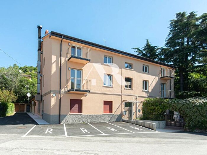 Casa con 6 locali in affitto in Via Ponte Florio, Poiano, Verona