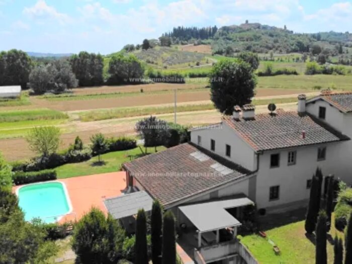 Casa con 6 locali in vendita in Località Castelnuovo dElsa, Castelfiorentino
