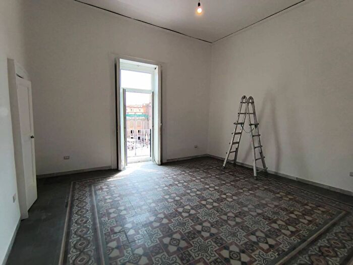 Appartamento bilocale in affitto in Piazza Dante, Centro Storico, Napoli