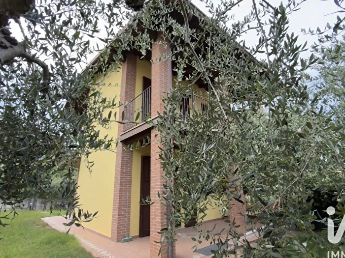 Casa quadrilocale in vendita in Via Via dei Prati, Polpenazze del Garda