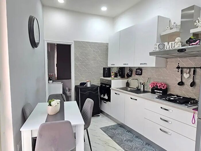 Appartamento bilocale in vendita in III Traversa Via Padre Ludovico, Casoria