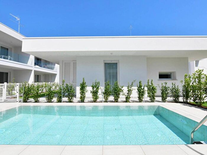 Appartamento trilocale in affitto in Via Giacomo Leopardi, Lido Ovest Faro, Jesolo