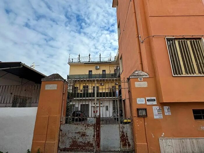 Appartamento quadrilocale in vendita in Via Plinio, Torre Annunziata