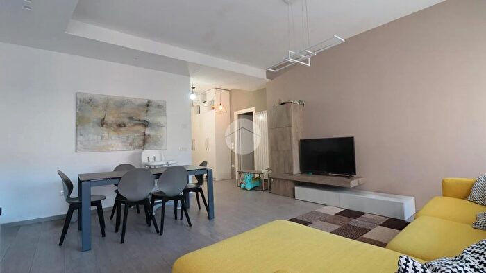 Appartamento quadrilocale in vendita in Piazza G Carducci, Grottammare