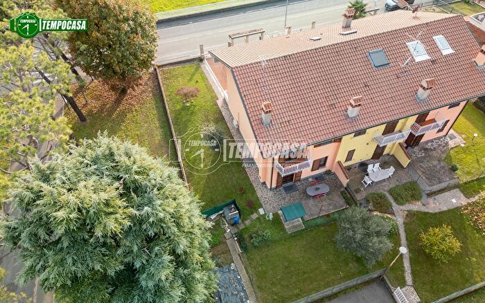 Casa quadrilocale in vendita in Dalmine