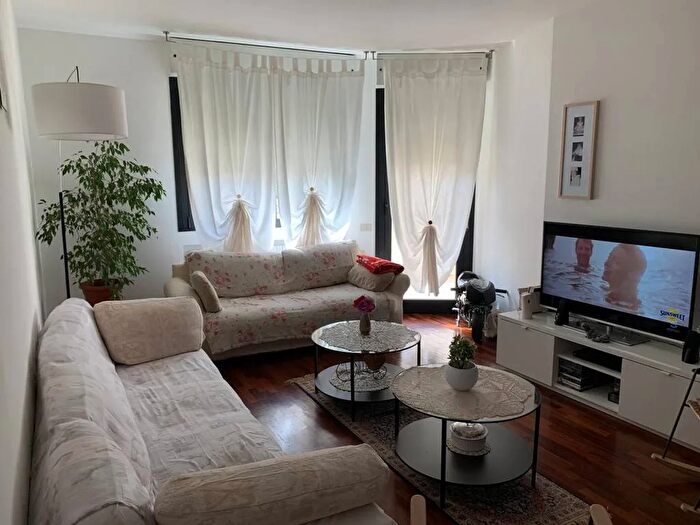 Appartamento trilocale in vendita in Via Pietro Paleocapa Bergamo, Bergamo