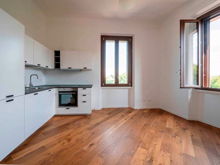 Appartamento trilocale in affitto in Piazzale Istria, Istria, Milano