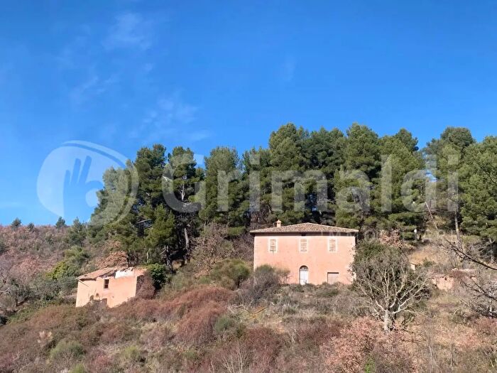 Casa con 8 locali in vendita in Località Fosso Cupo, Trevi