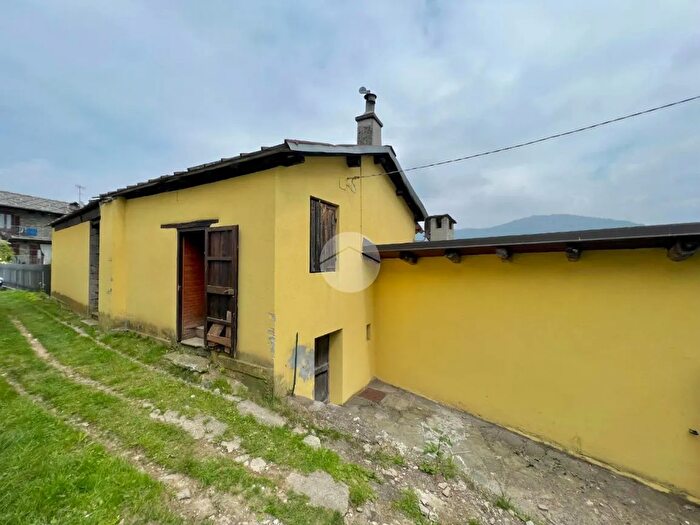 Casa trilocale in vendita in Frazione Niquidetto, Viu